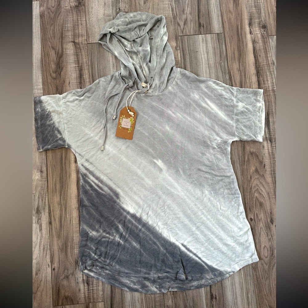 NWT Flint and Moss Hooded Short Sleeved Tshirt Tye Dye Gradient in Gray Size L